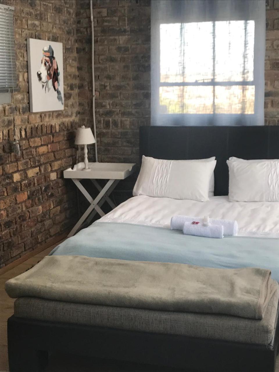 Midrand Guesthouse - Tasa Luaran gambar