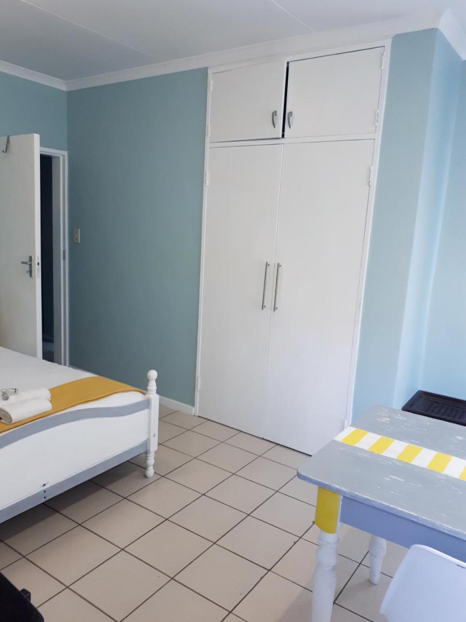 Midrand Guesthouse - Tasa Luaran gambar